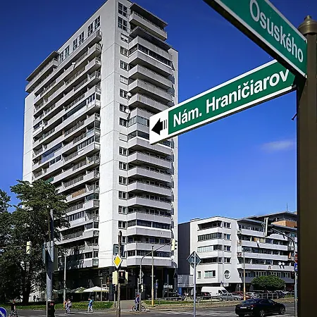 Dominant With Free Parking For Preregistered Drivers & Garage With Cctv * Bratislava