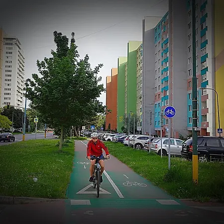 Dominant With Free Parking For Preregistered Drivers & Garage With Cctv * Bratislava