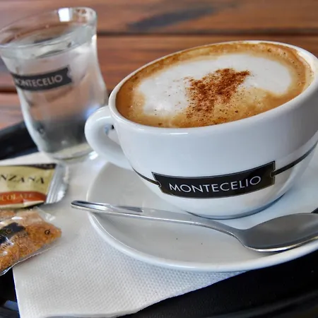 招待所 Dominant With Free Parking For Preregistered Drivers & Garage With Cctv