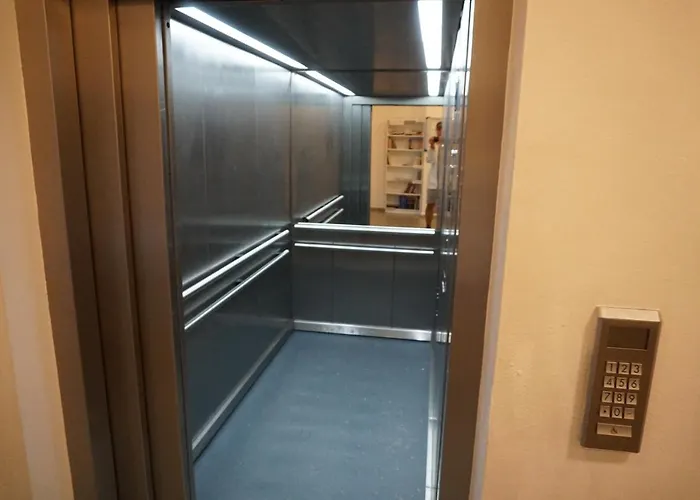 Dominant With Free Parking For Preregistered Drivers & Garage With Cctv