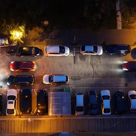 Dominant With Free Parking For Preregistered Drivers & Garage With Cctv